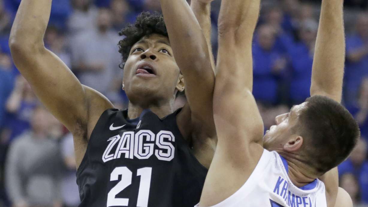 Norvell's 28 points rallies No. 1 Zags past Creighton 103-92