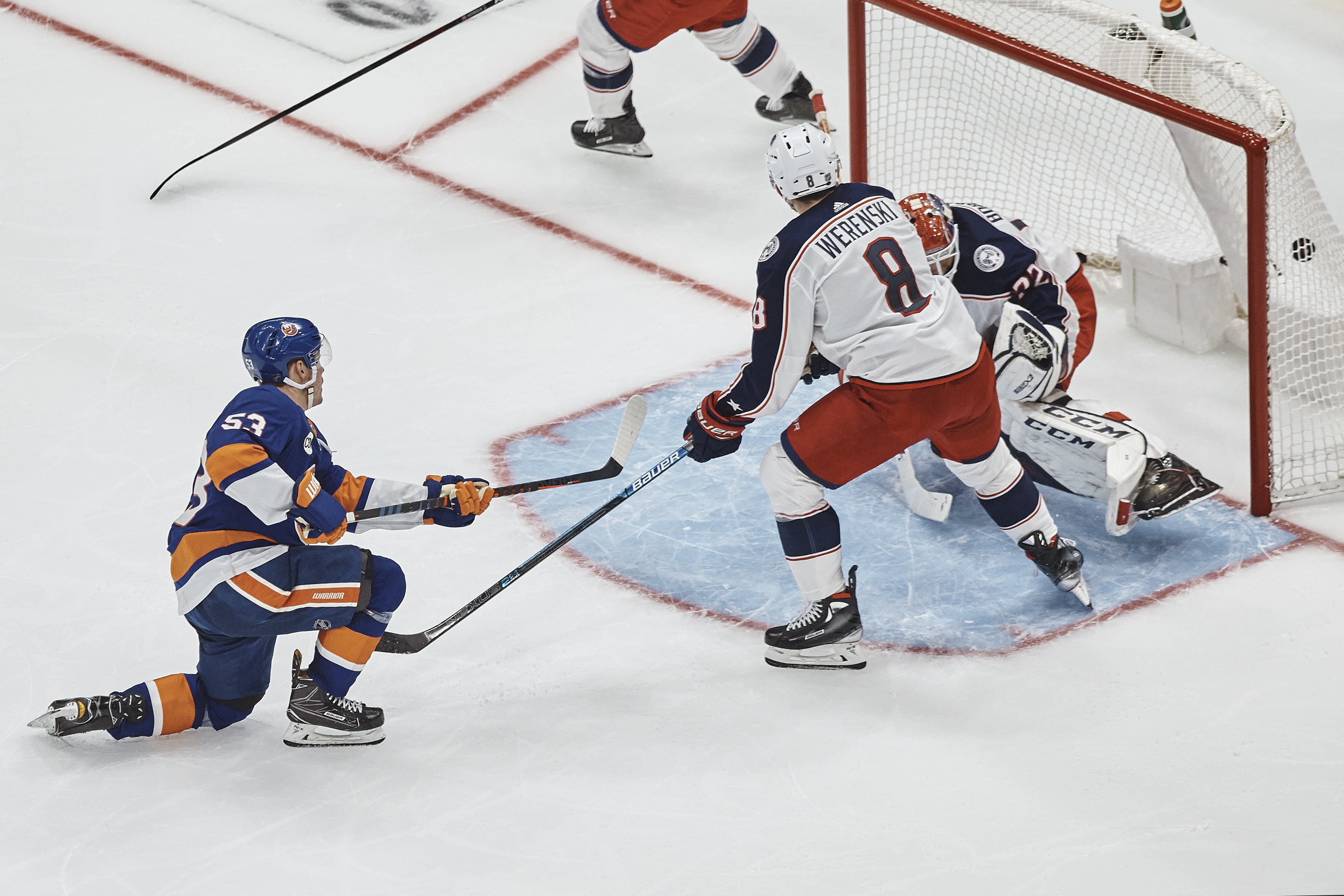Islanders win in return to Coliseum, beat Blue Jackets 3-2
