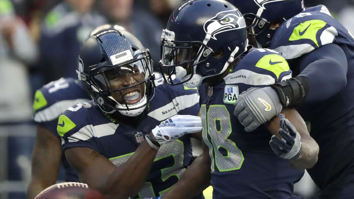 Wilson's big day leads Seahawks past San Francisco 43-16