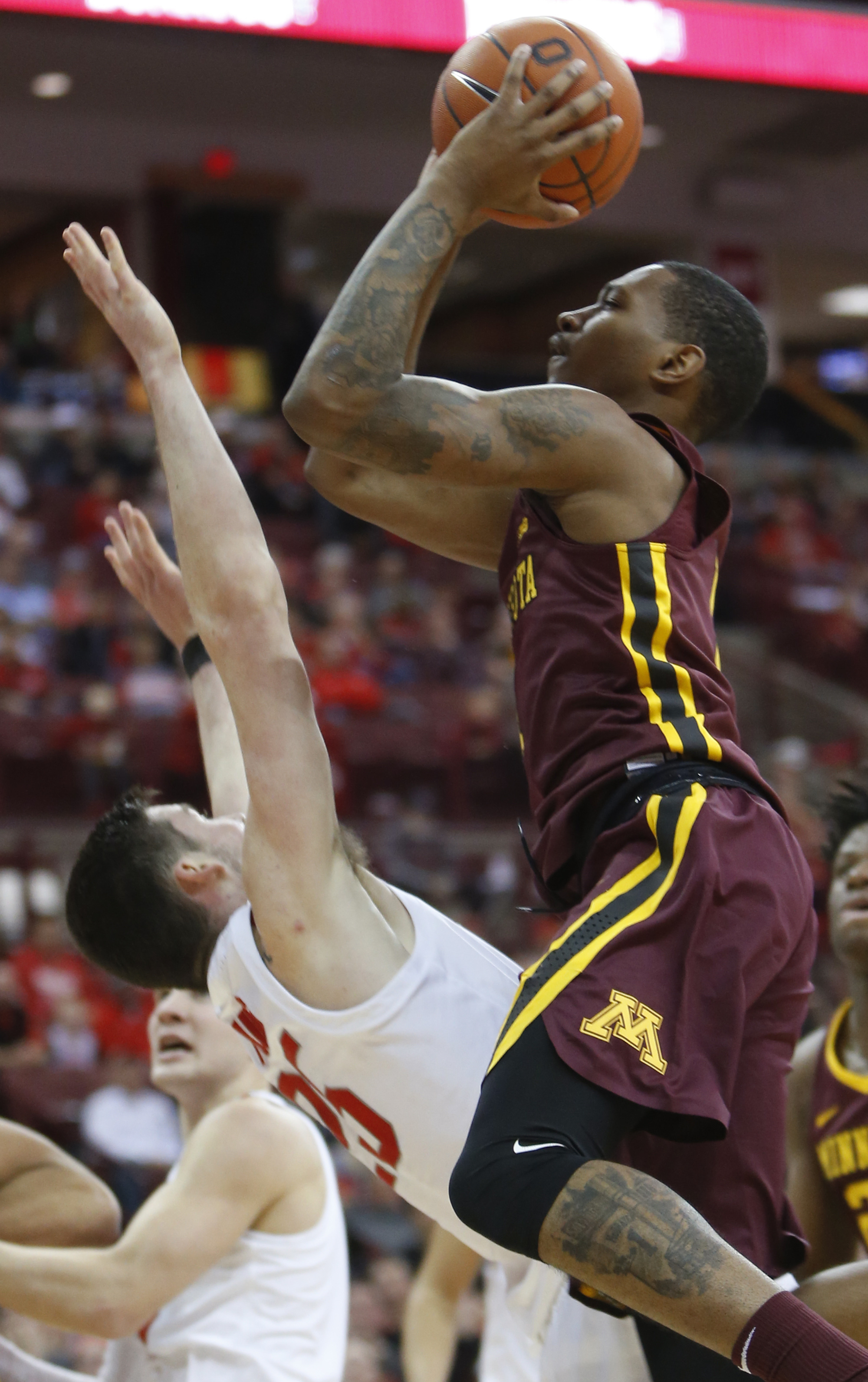 No. 16 Ohio State routs Minnesota 79-59 in Big Ten opener