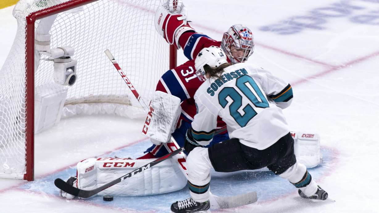 Martin Jones makes 40 saves, Sharks beat Canadiens 3-1