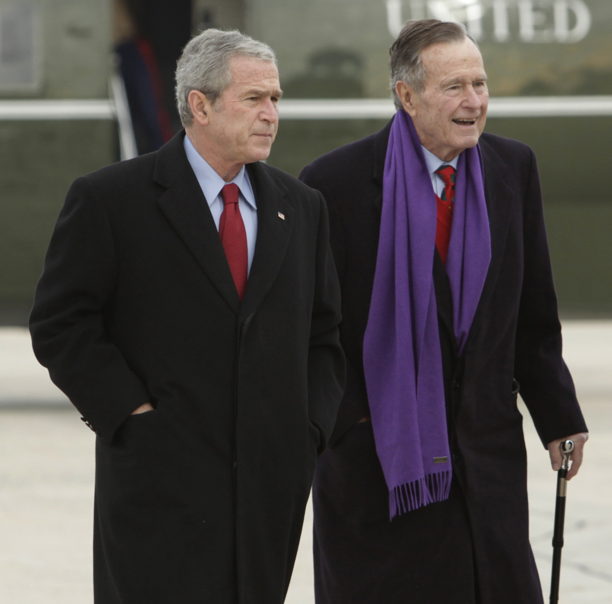Younger Bush rarely called on elder Bush during presidency
