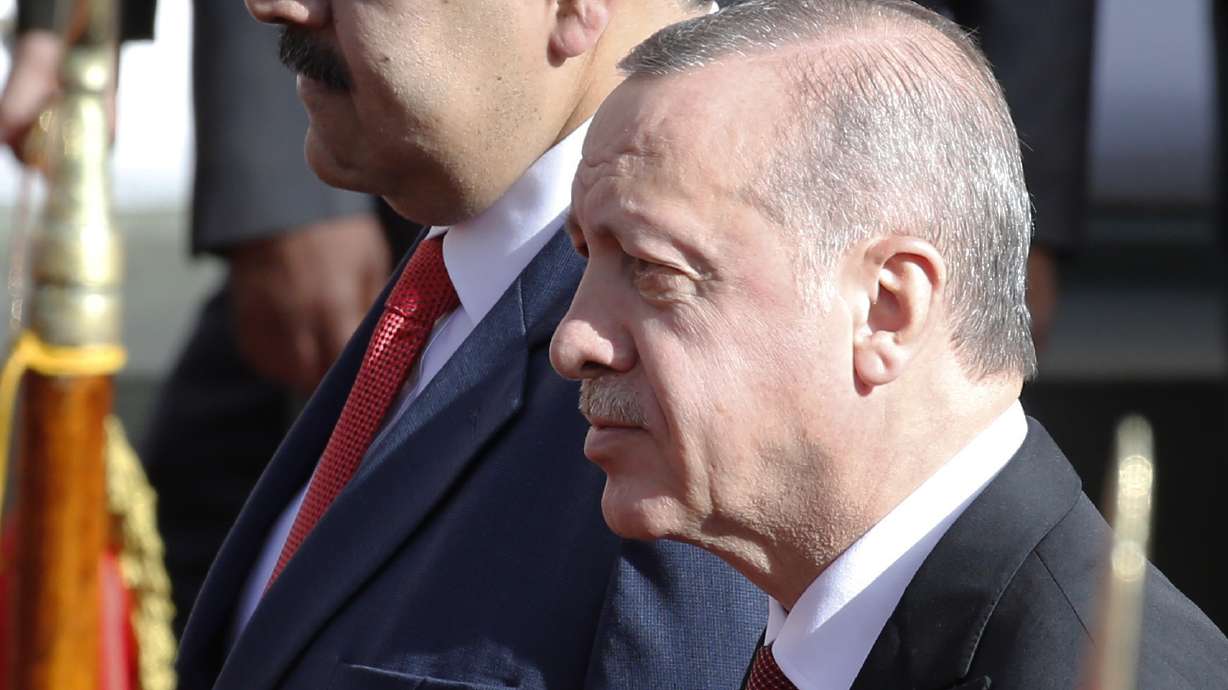 Turkish president praises Venezuela's leader in 1st visit