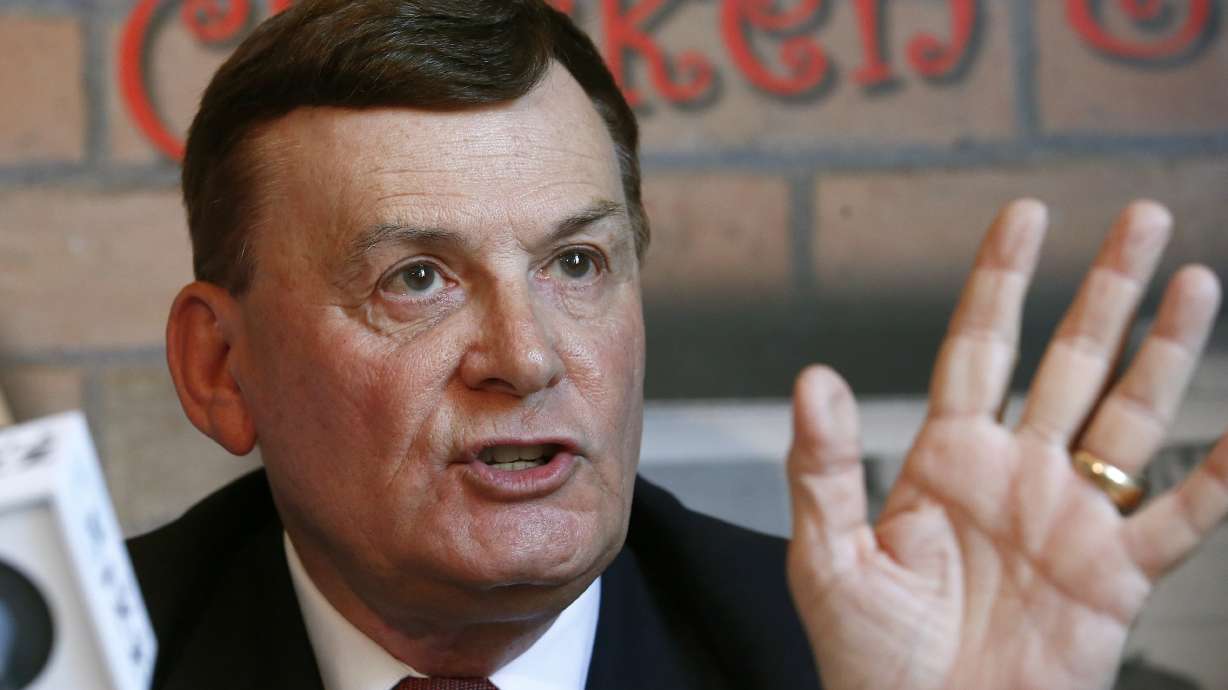 Arizona city leaders want lawmaker out over race comments