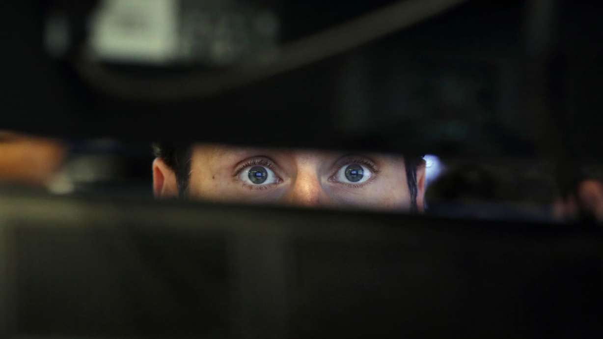 Investors hear 3 words they fear: inverted yield curve