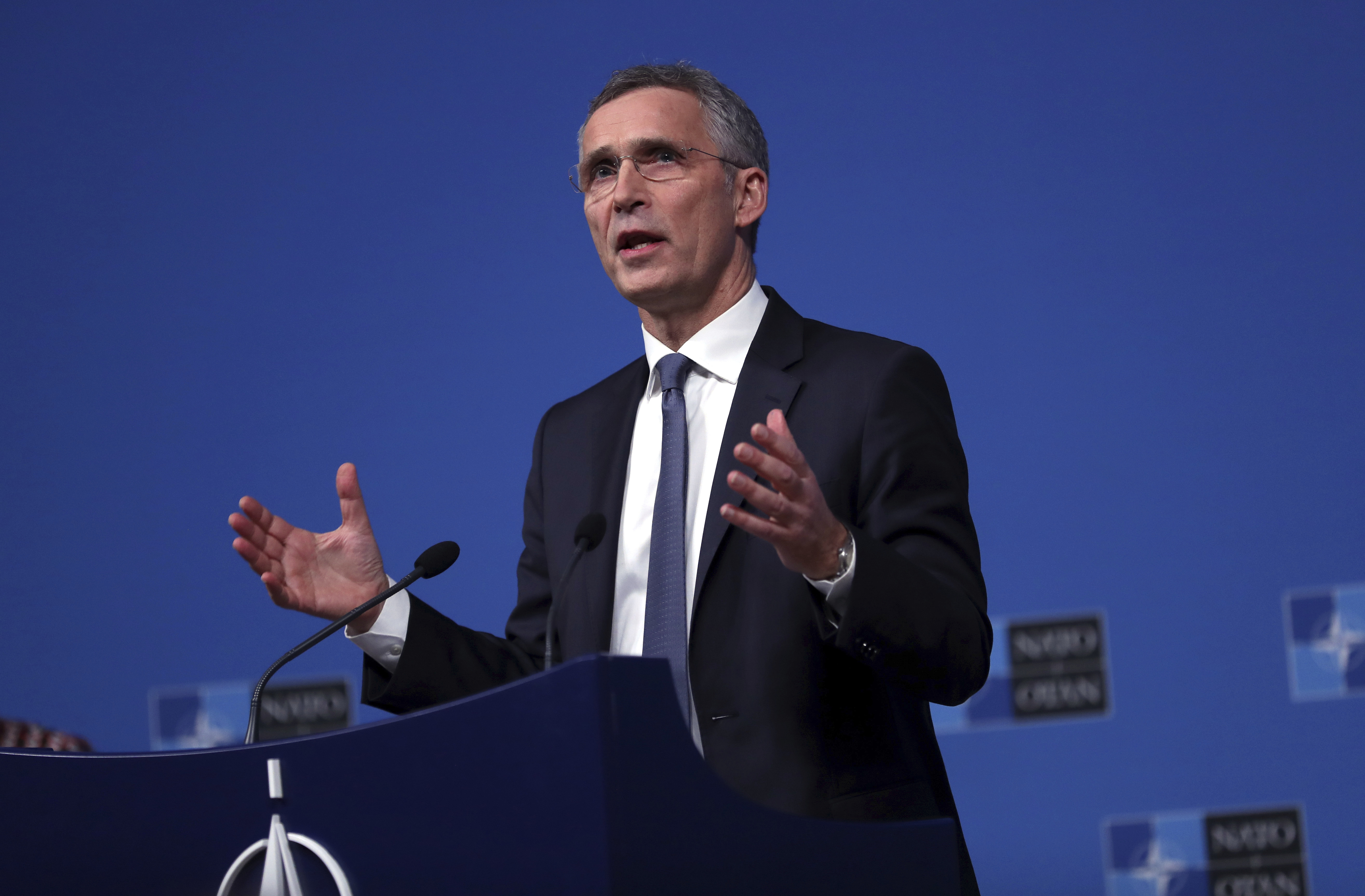 NATO gives Bosnia green light to advance on membership path