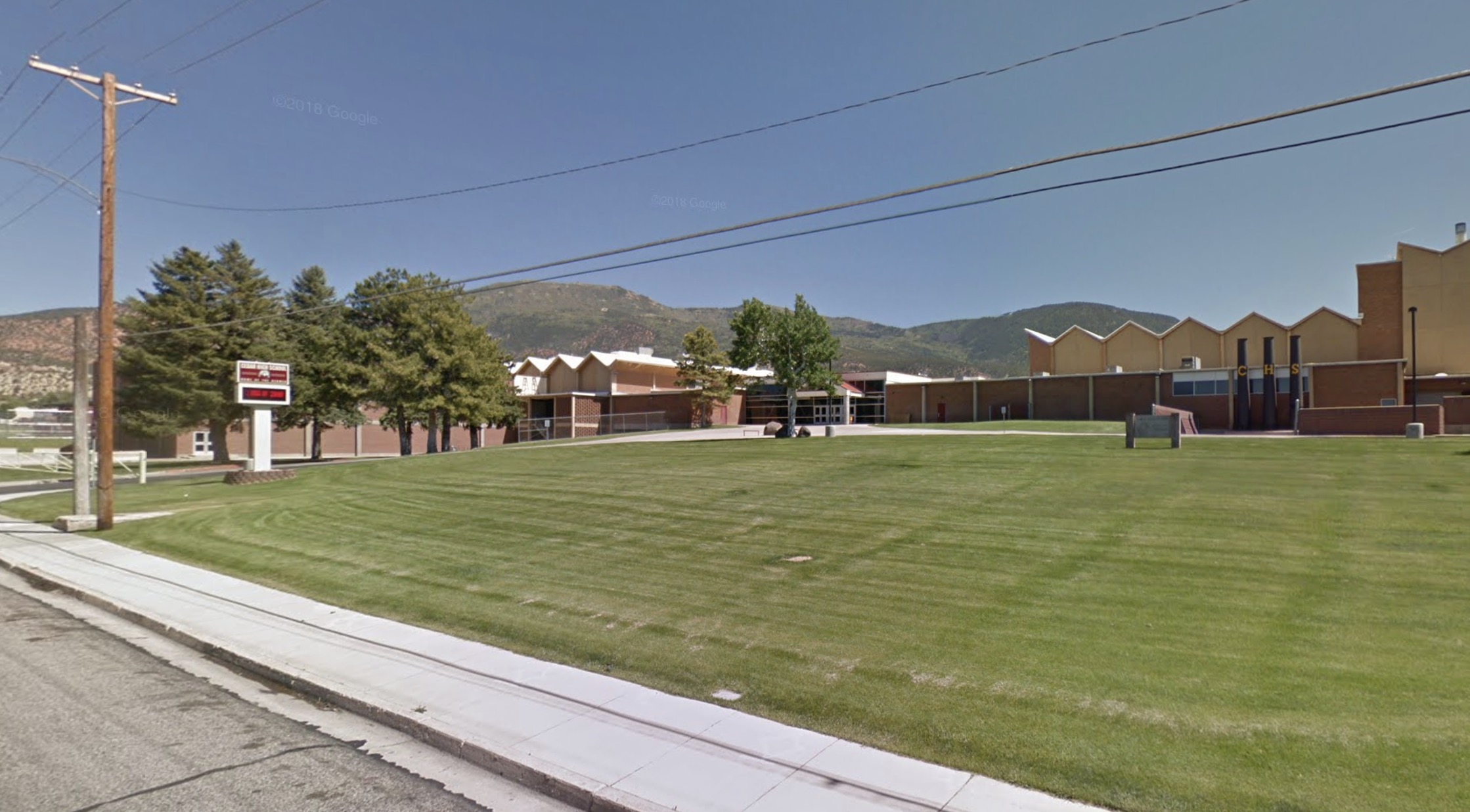 From ‘offensive and hurtful’ to cultural pride, over 200 gather to offer opinions on ‘Redmen’ mascot