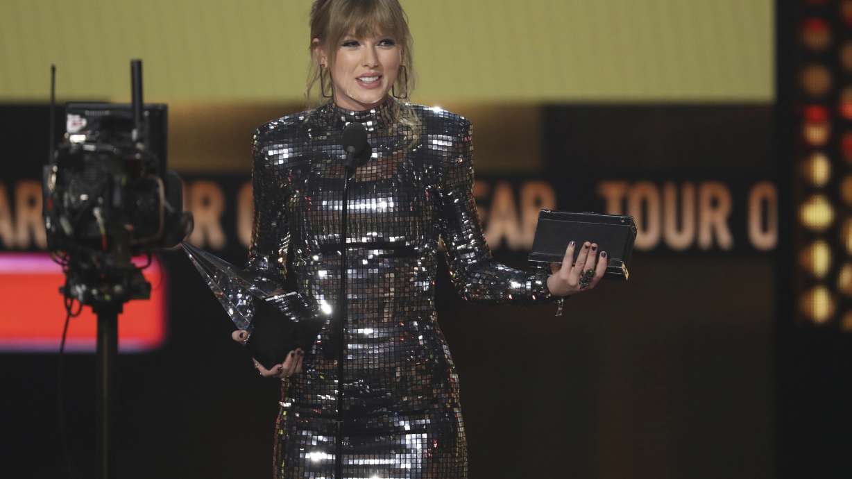 Thank U, Next: Grammy snubs and other interesting facts