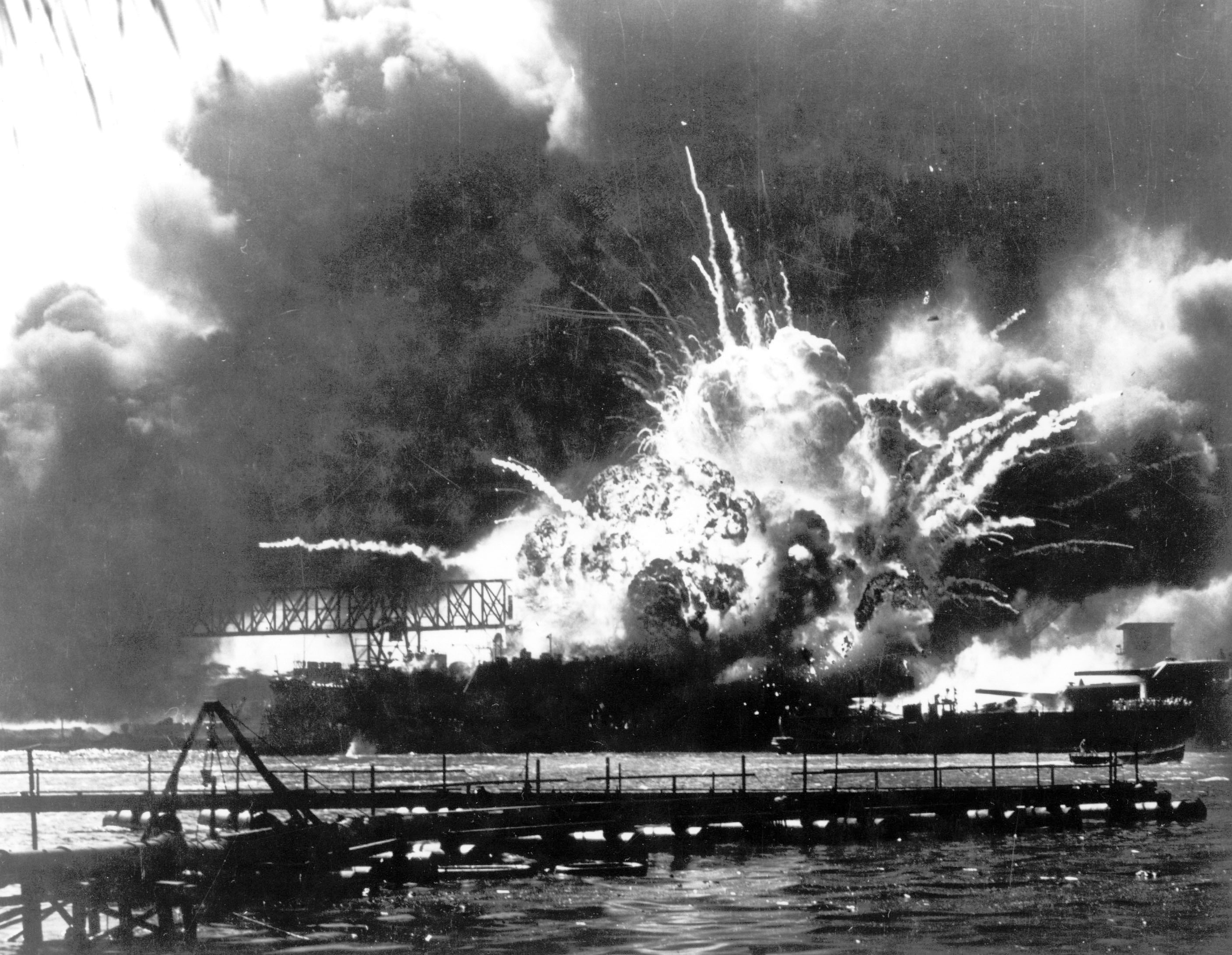 The Latest: Silent moment to remember Pearl Harbor attack