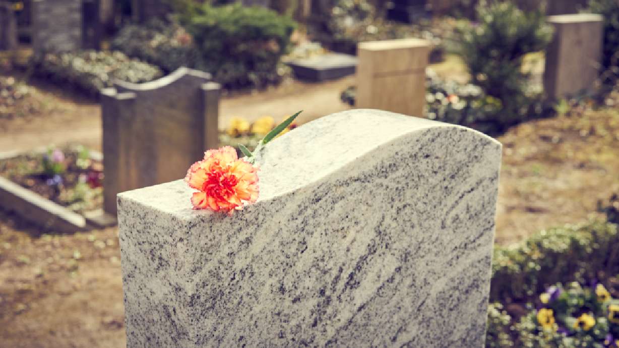 Michigan boy raising money for a gravestone for best friend