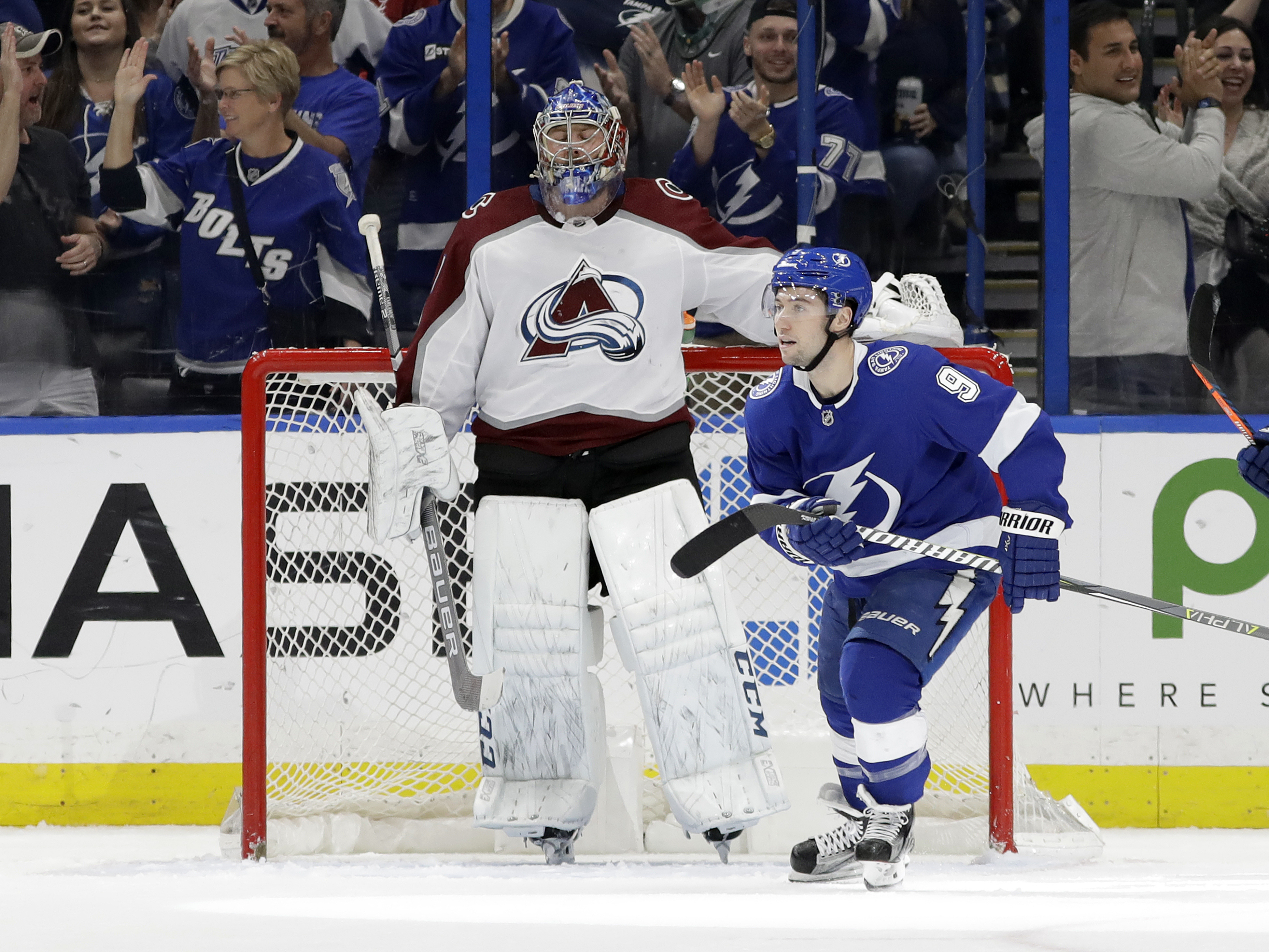 Stamkos has 4 points, Lightning beat Avalanche 7-1