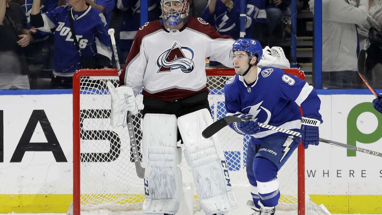 Stamkos has 4 points, Lightning beat Avalanche 7-1