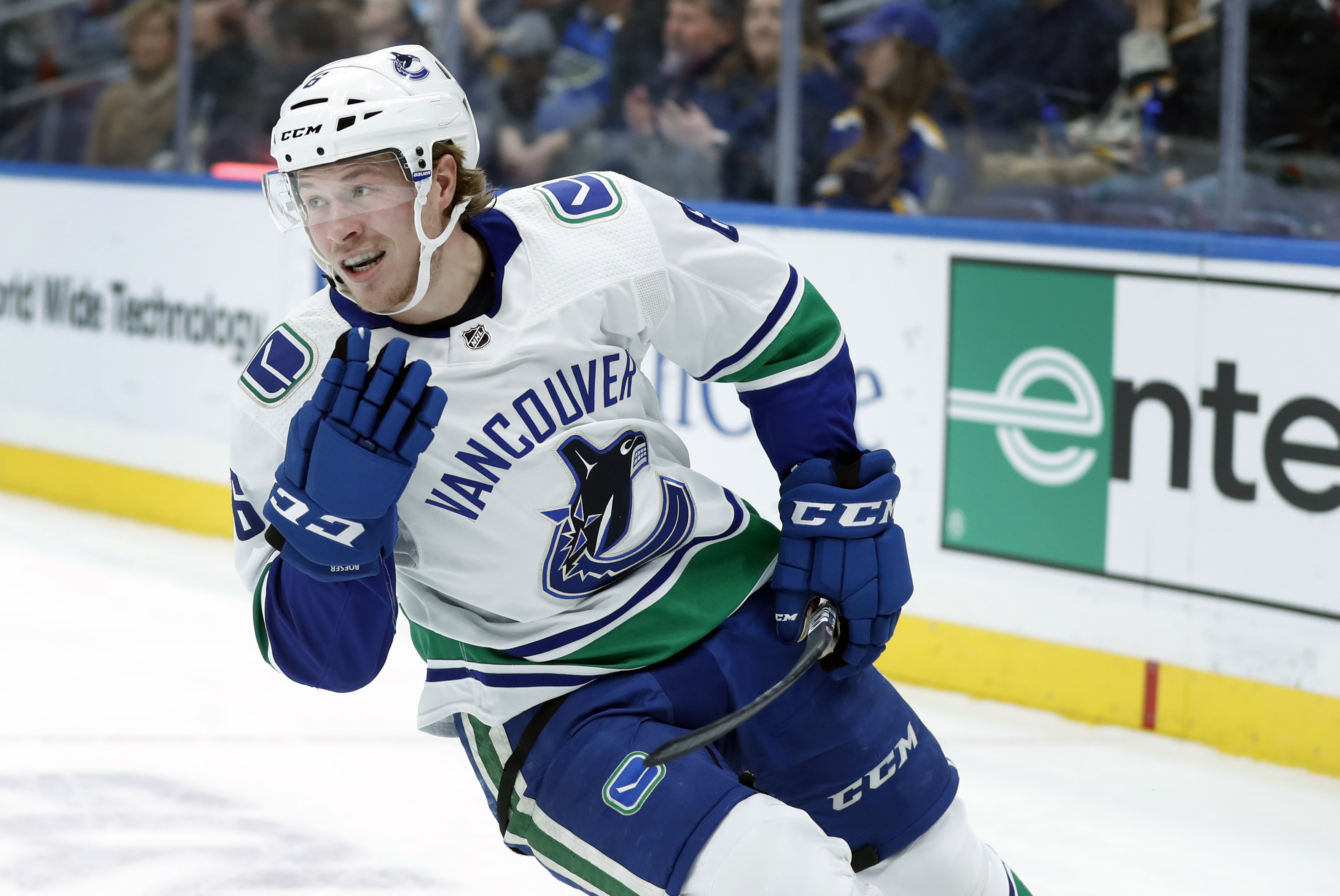 Boeser's hat trick leads Canucks over Blues 6-1