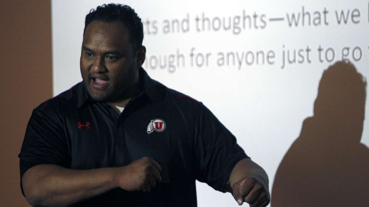 Utah hires Sione Po’uha as defensive tackles coach, filling Gary Andersen’s spot
