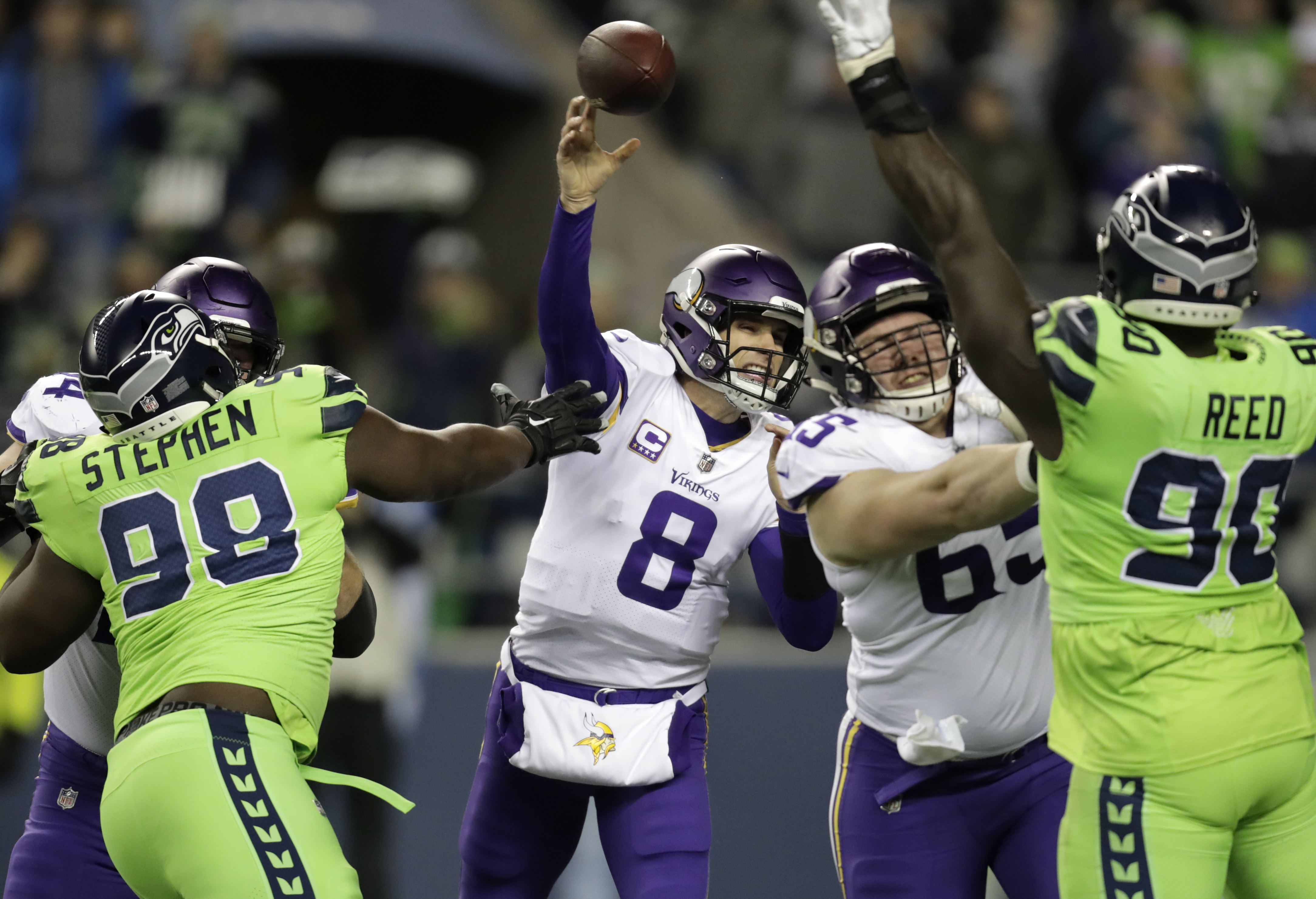 Bobby Wagner blocks field goal to help Seahawks beat Vikings 21-7