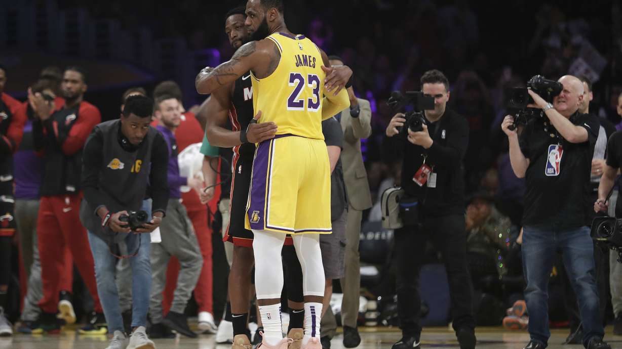LeBron's Lakers edge Wade's Heat in final meeting, 108-105