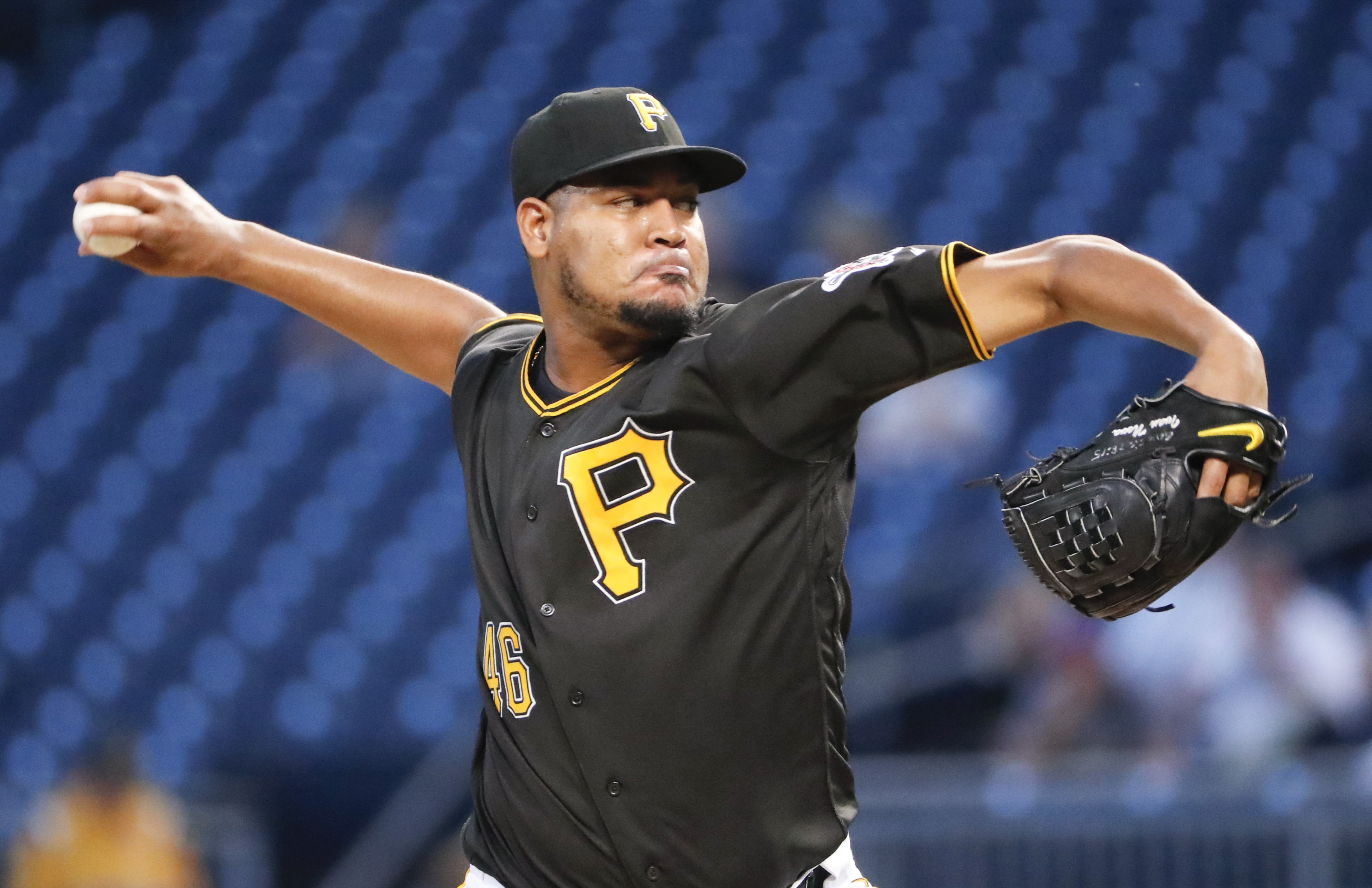 Pitcher Ivan Nova acquired by White Sox from Pirates
