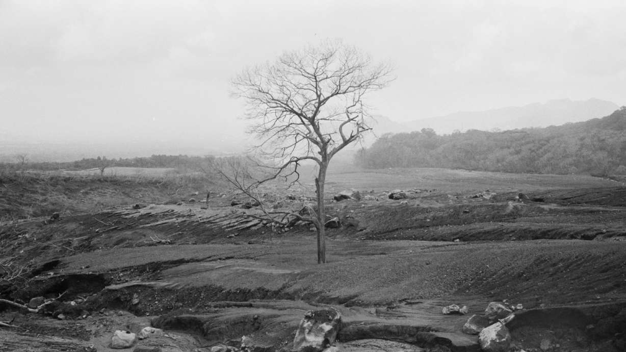 AP PHOTOS: AP photojournalist portrays volcano's devastation