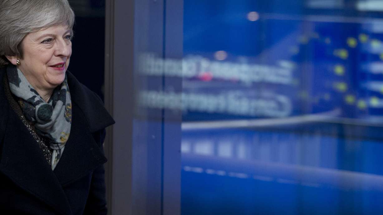 What happens with Brexit after May survives leadership vote