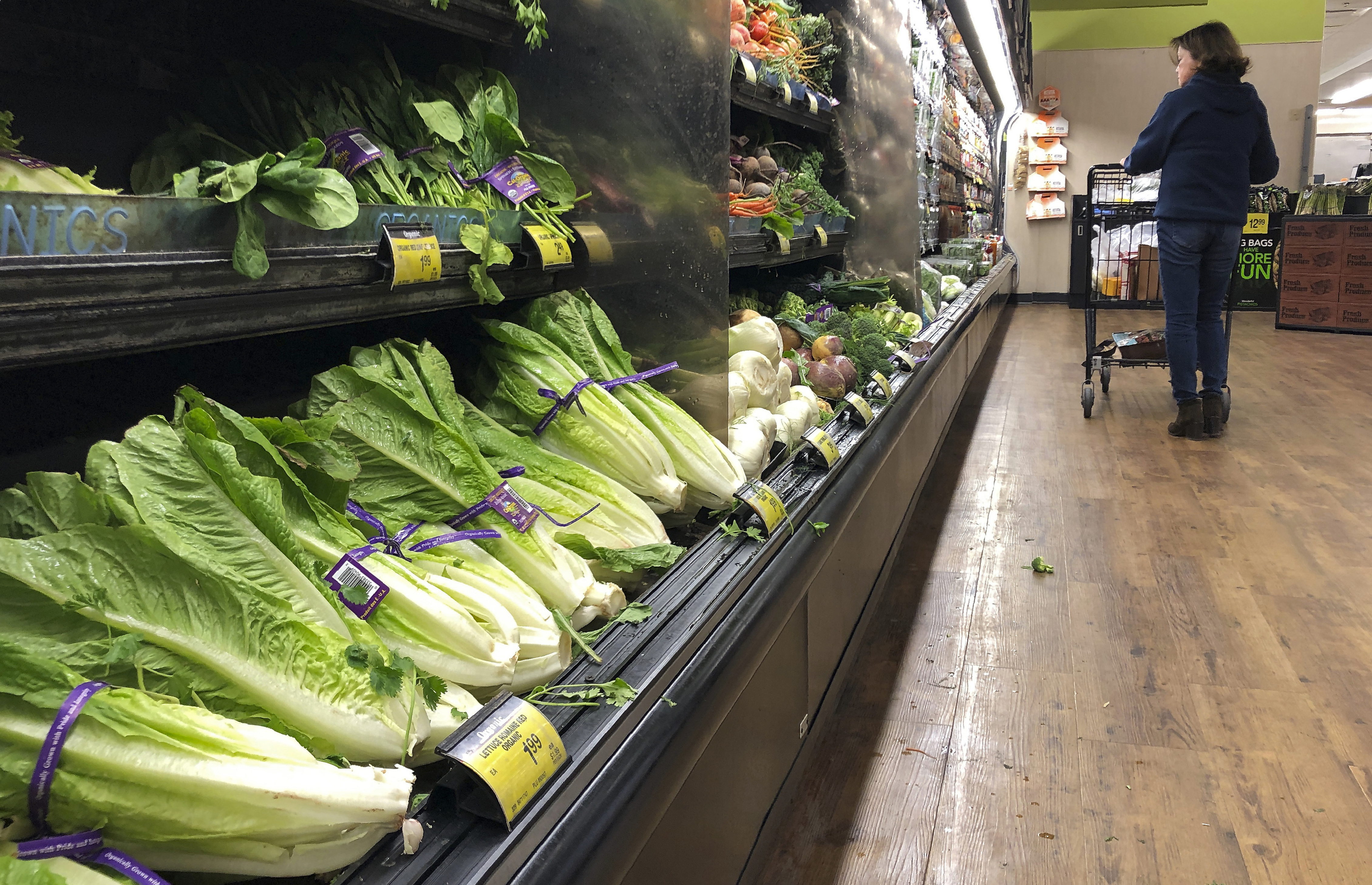 Tainted romaine lettuce traced to at least 1 California farm