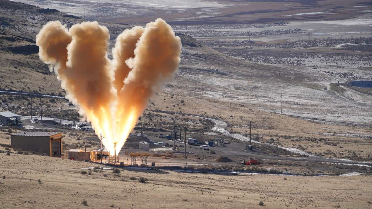 From zero to 400 mph in two seconds, abort motor test ignites northern Utah sky