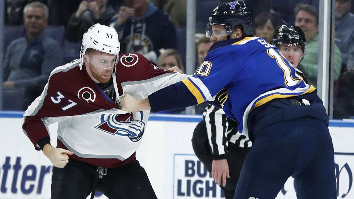 Blues' O'Reilly nets short-handed winner after obscure call