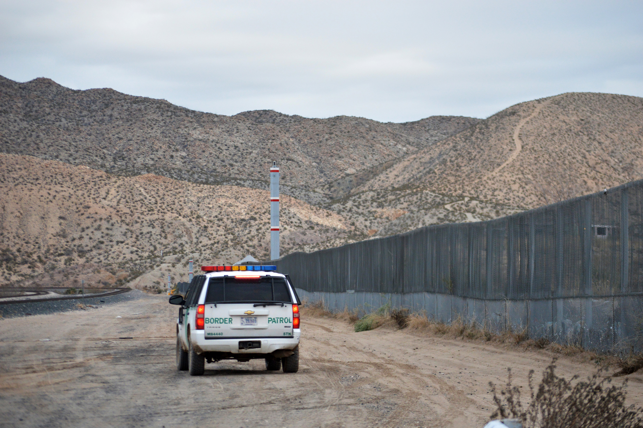 Number of Mexican immigrants in the US illegally declines