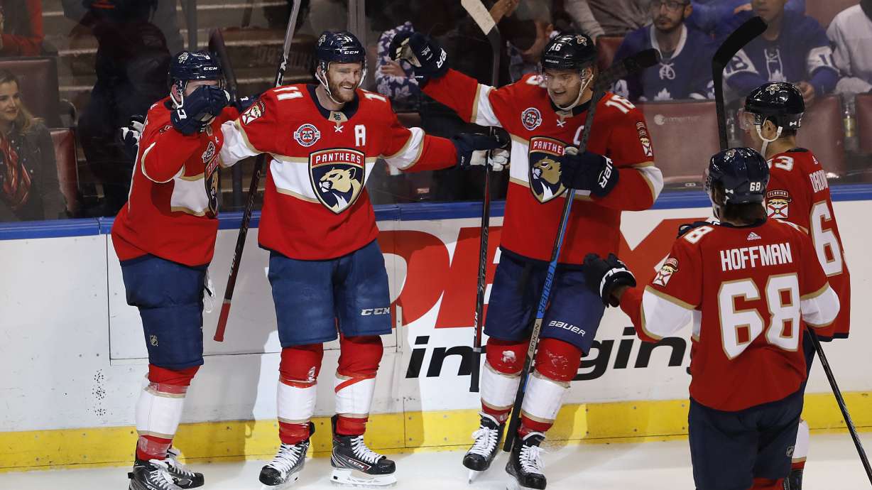 Barkov completes hat trick in OT, Panthers beat Maple Leafs