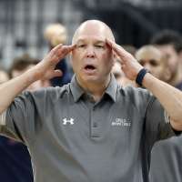 Late foul shots send Saint Mary's past Utah State, snapping Aggies' win streak