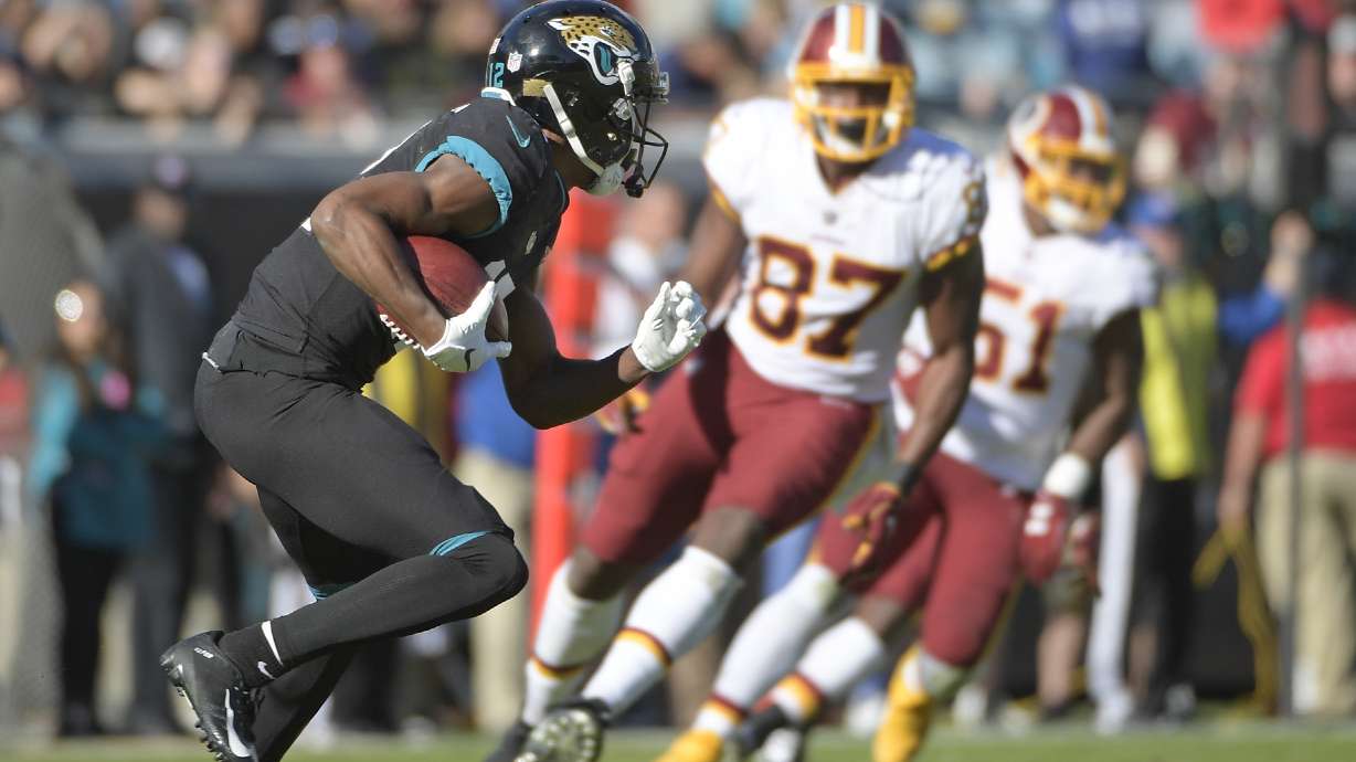 Johnson leads Redskins to late scores, 16-13 win at Jaguars