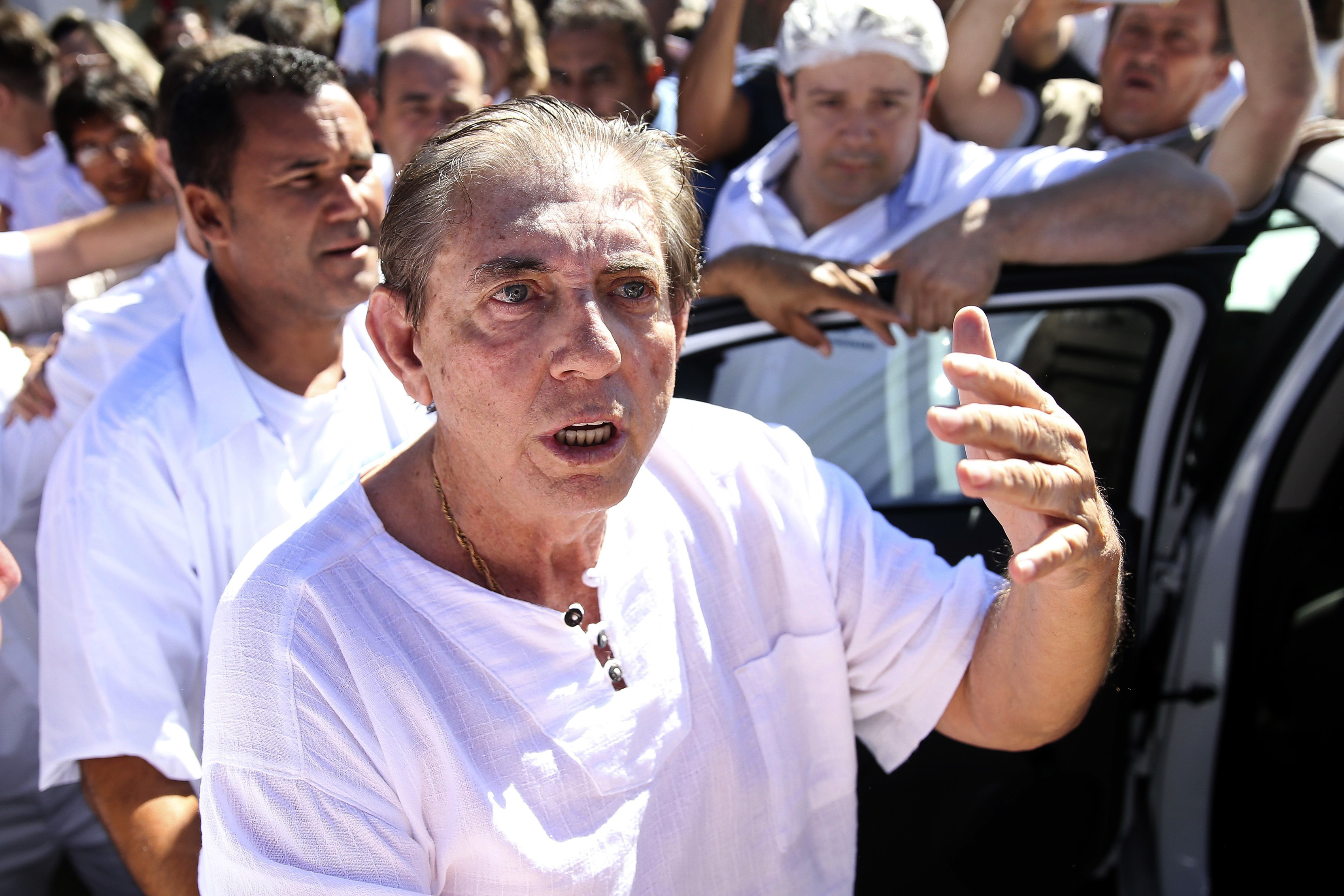 Brazil police say faith healer has turned himself in