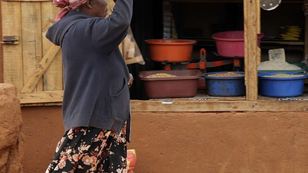 Madagascar's presidential runoff pits 2 ex-heads of state