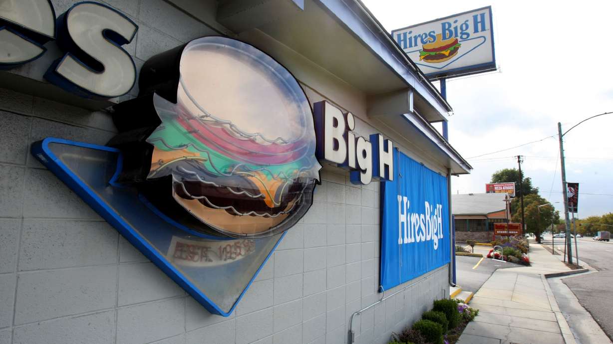 Police: Man told to move truck, runs over restaurant employee