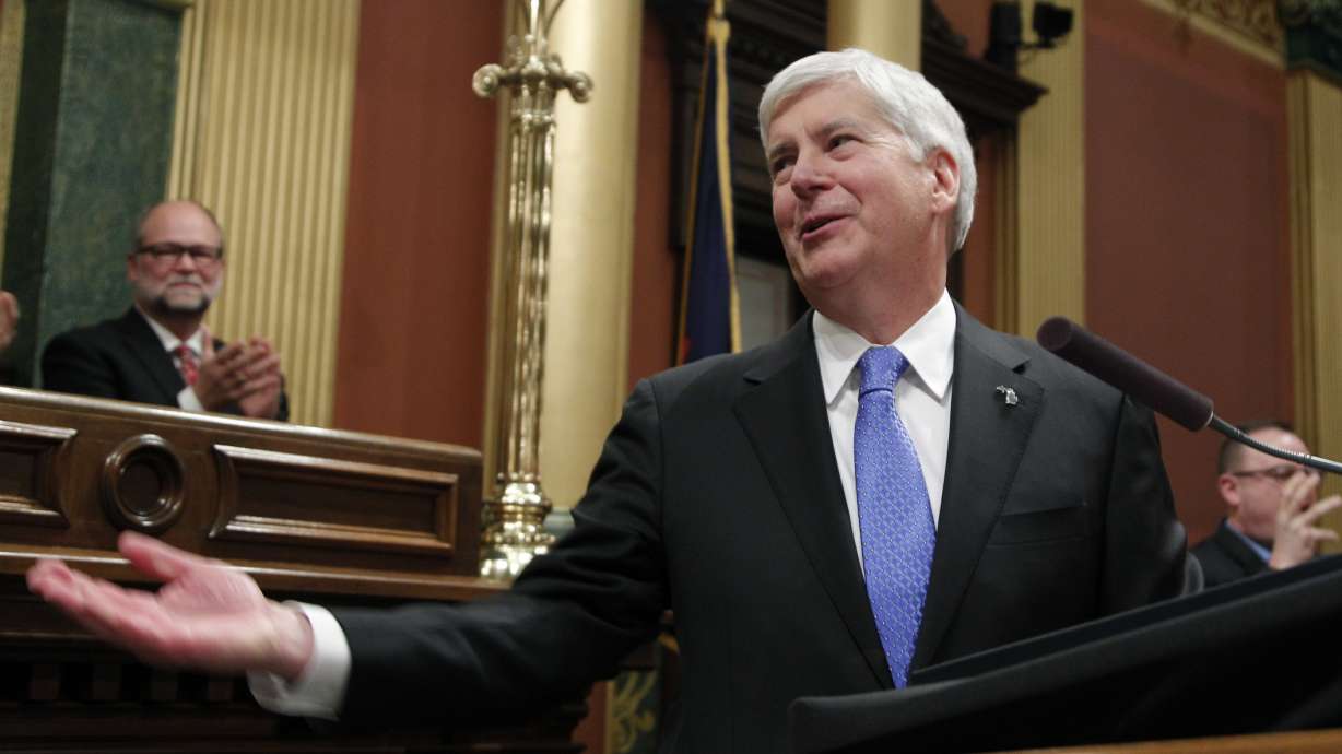 Michigan GOP OKs shielding donors; 'power grab' bill stalls