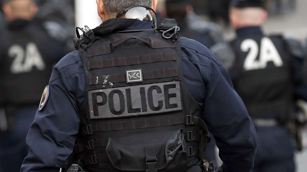 French police press for multimillion in overtime pay