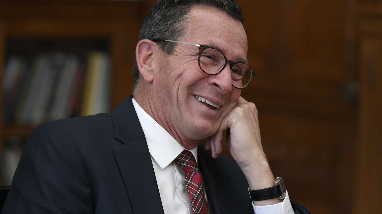 Connecticut governor exits unpopular at home, star elsewhere