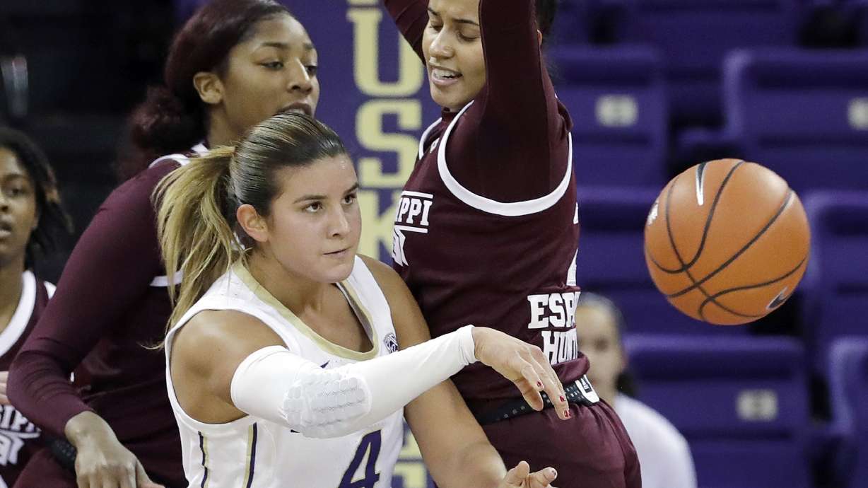 No. 4 Mississippi St rebounds from loss, routs UW 103-56