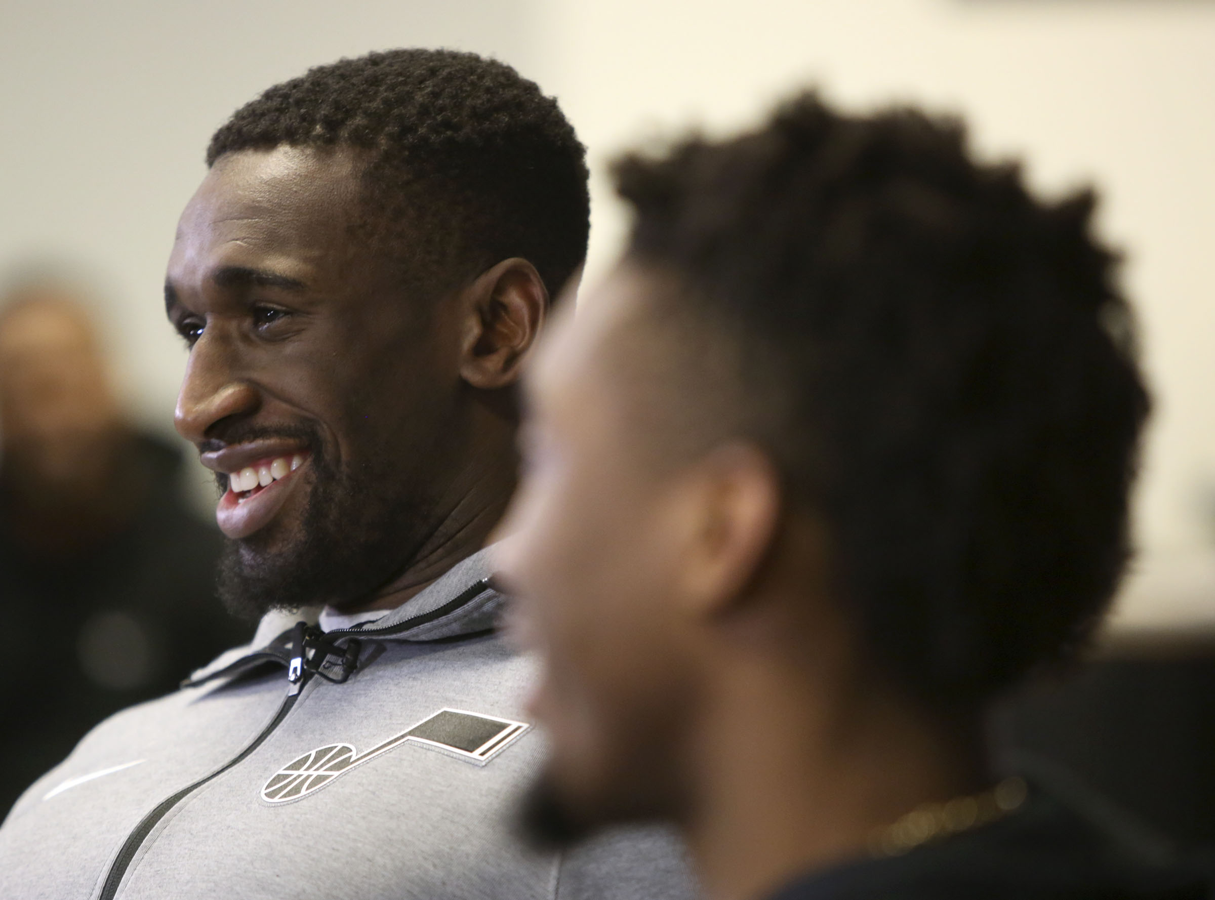Ekpe Udoh giving advice to 'young hoopers' — and anyone else who'll listen