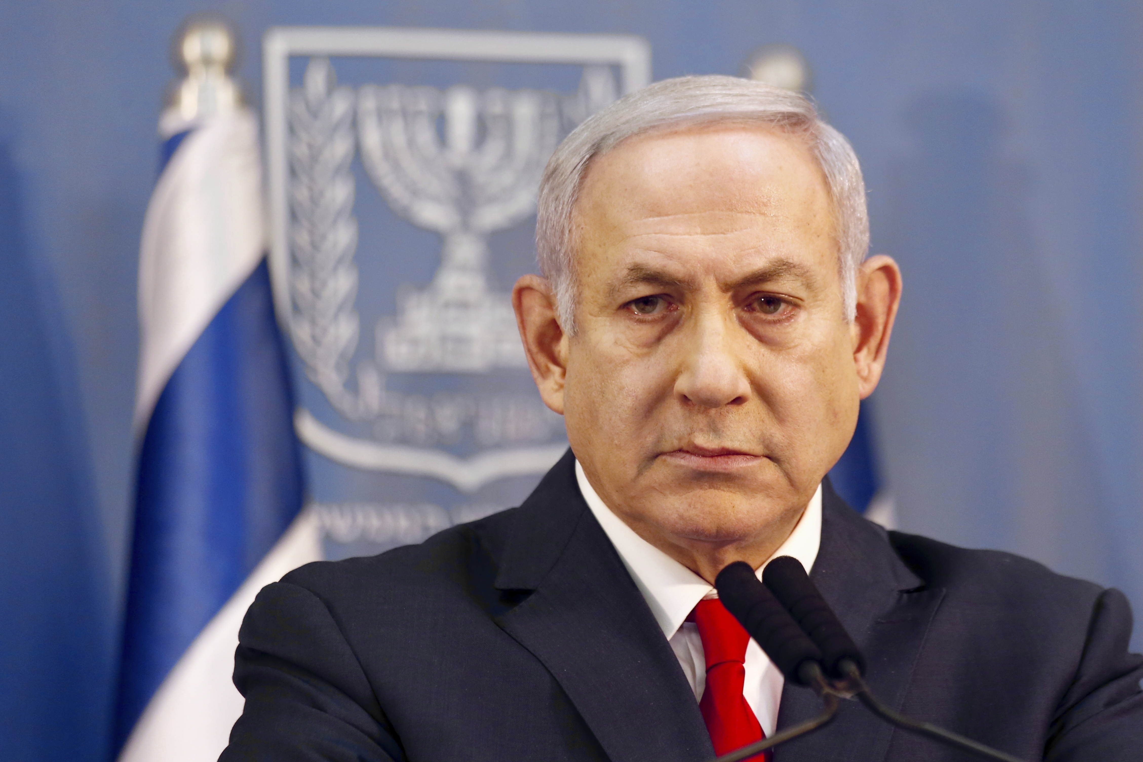 Scandals brewing, Netanyahu calls early election for April
