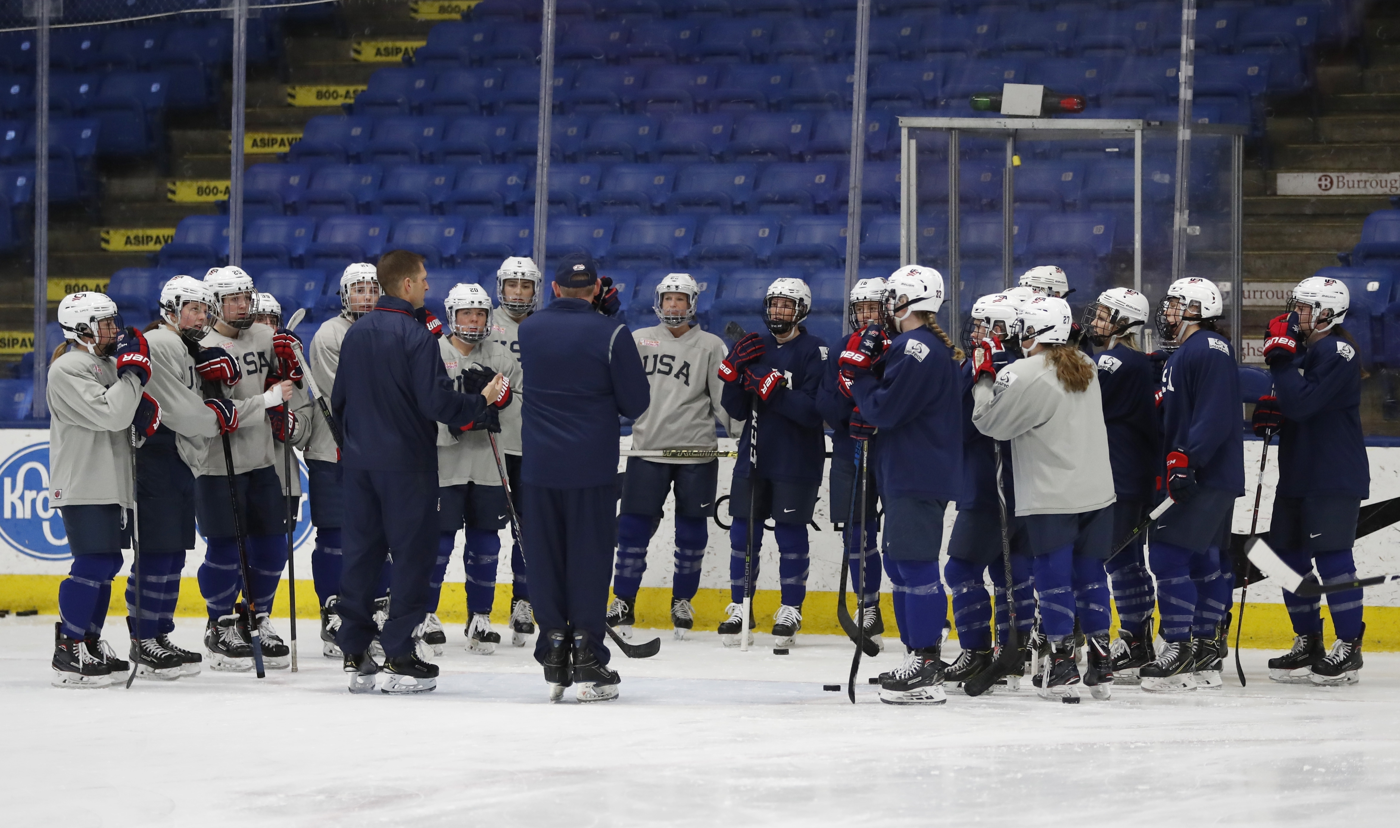 USA Hockey's deal with top women help them play for career