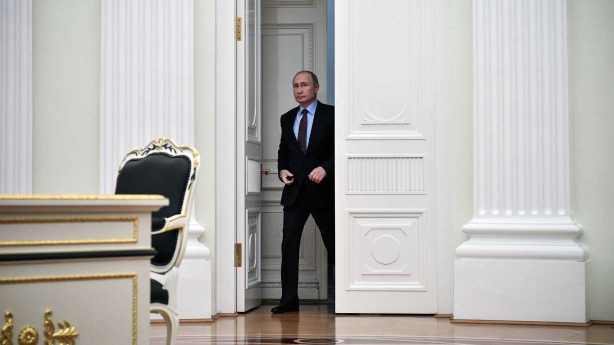 Presidents of Russia, Belarus talk over energy price dispute