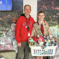 Make Your Week: Utah boy makes 'comfort bears' to donate; more stories of Christmas kindness