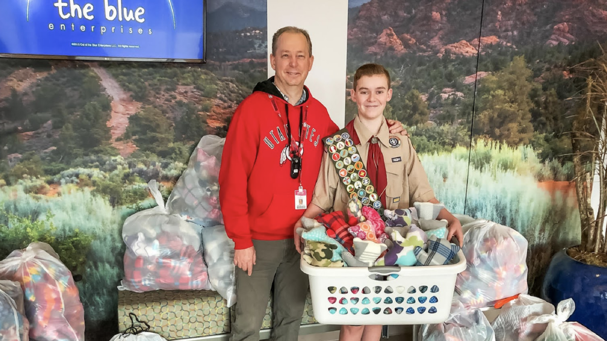 Make Your Week: Utah boy makes 'comfort bears' to donate; more stories of Christmas kindness