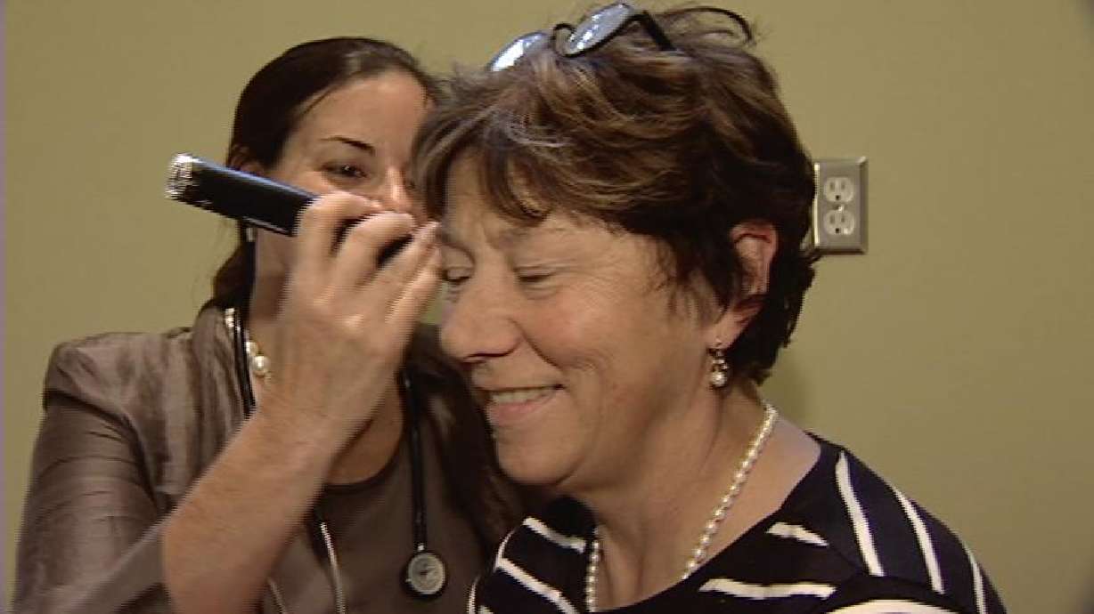 Doctors Practice Medicine on Retainer Basis