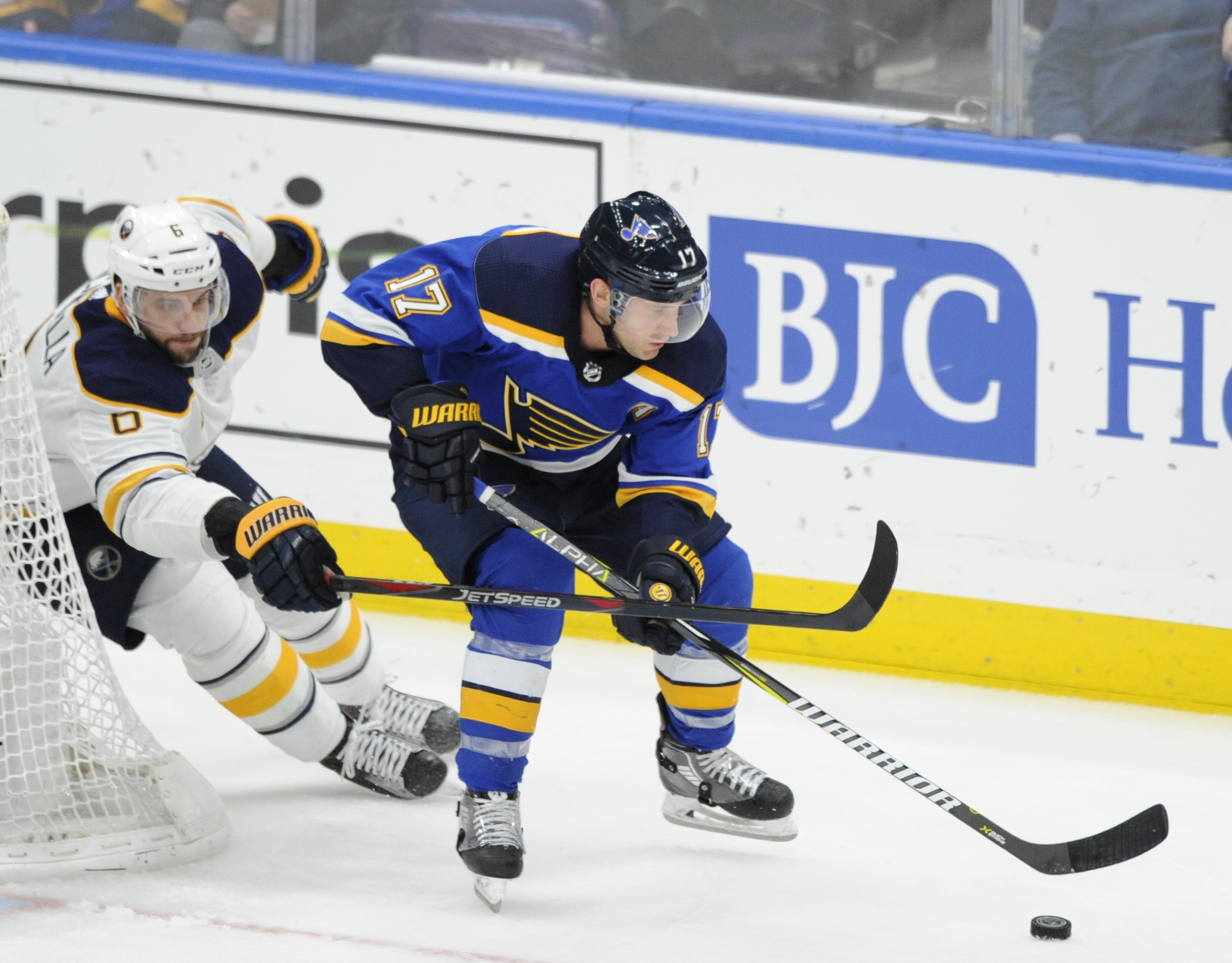 Thomas, Allen lead Blues to a 4-1 victory over Sabres