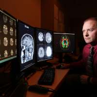 U. researchers: Alzheimer's patients can benefit from familiar music