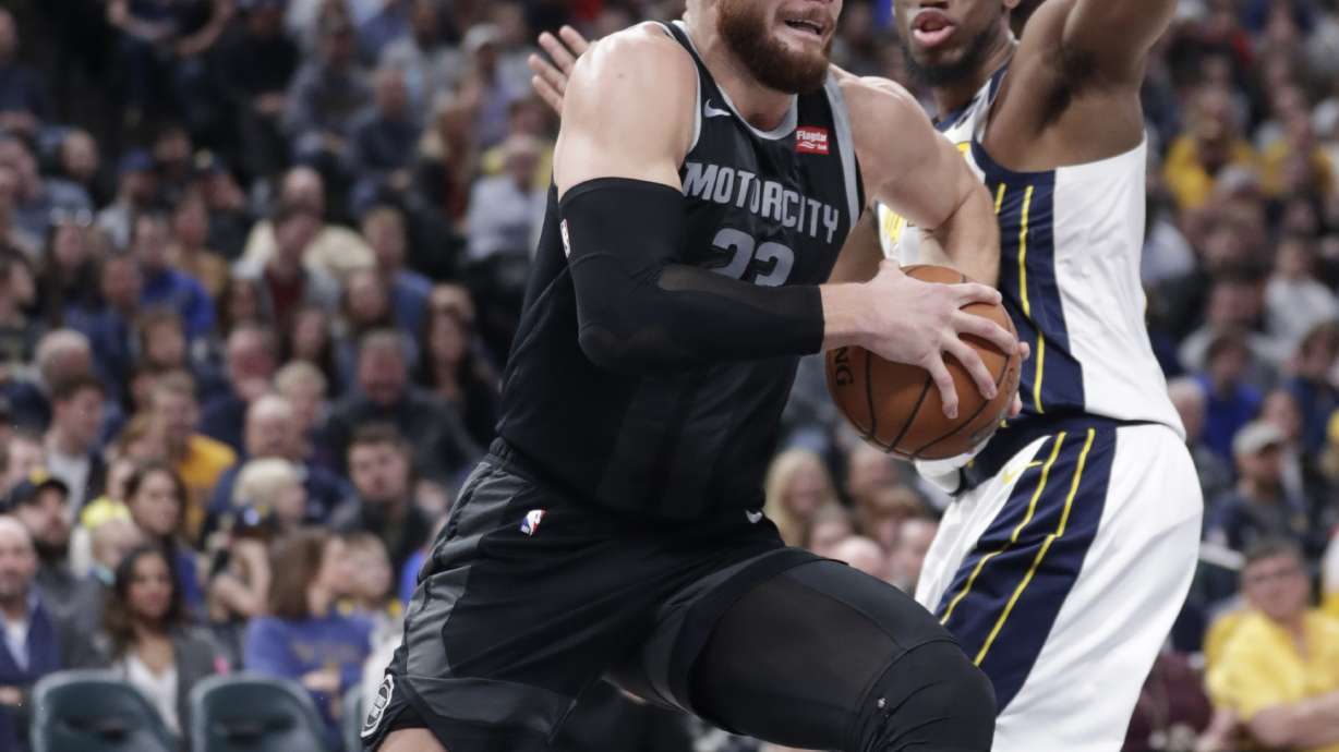 Sabonis' double-double leads Indiana past Detroit