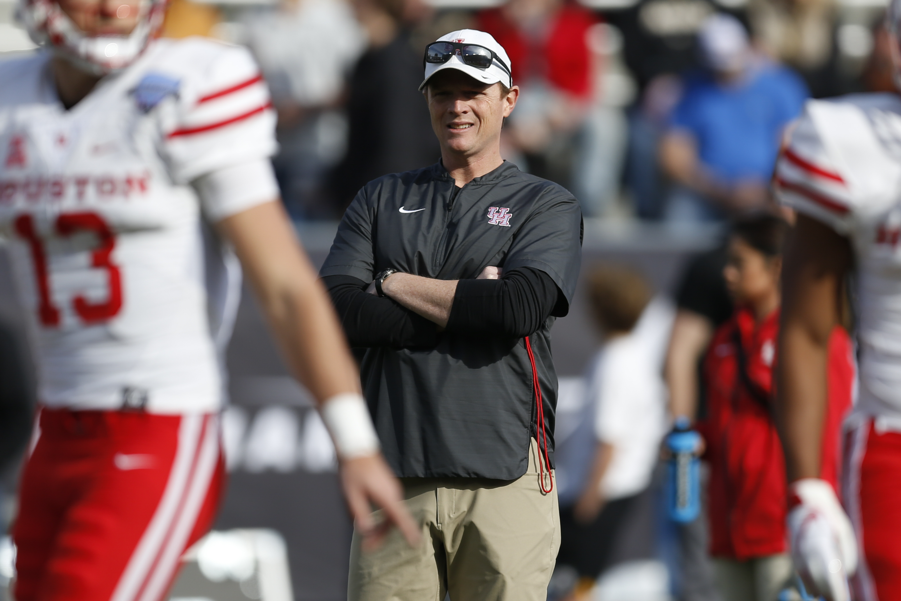 Houston fires football coach Applewhite after 2 seasons