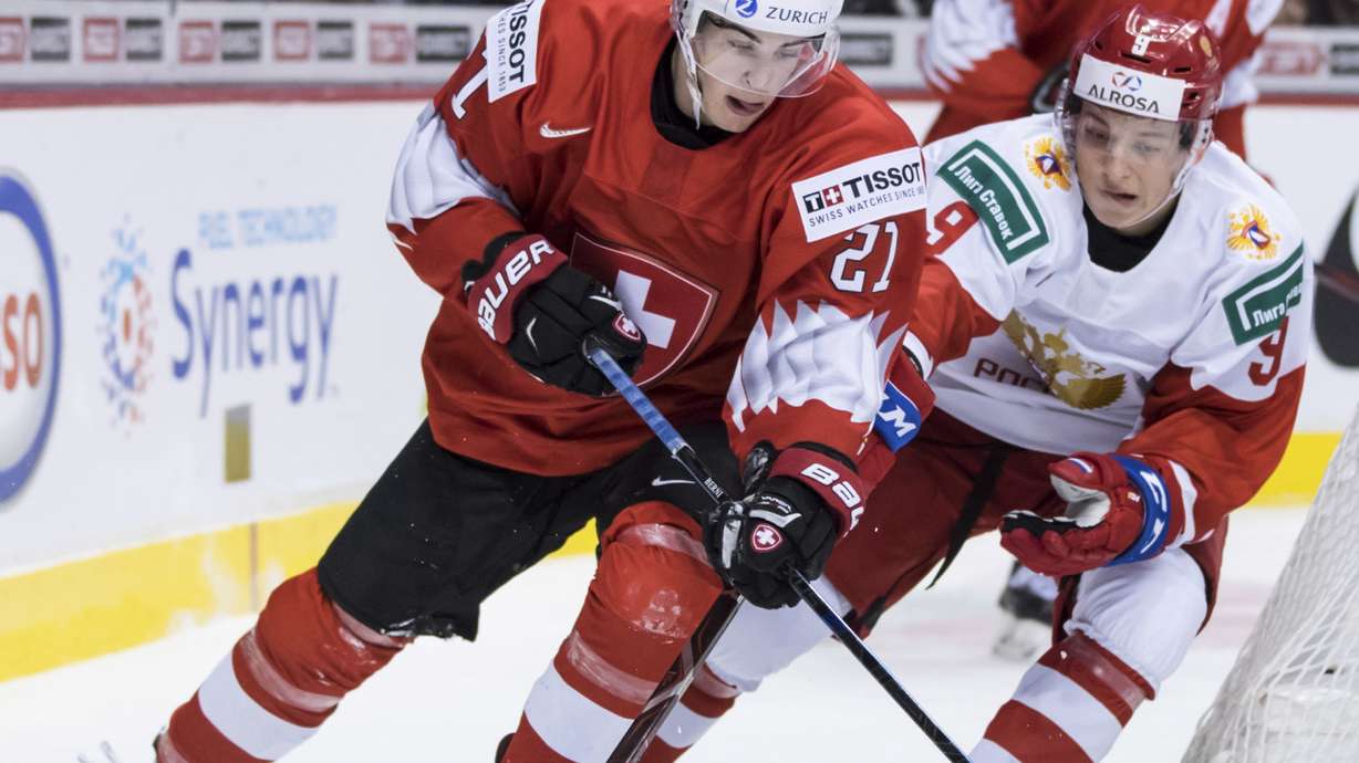 Russia beats Switzerland 7-4 in world junior hockey