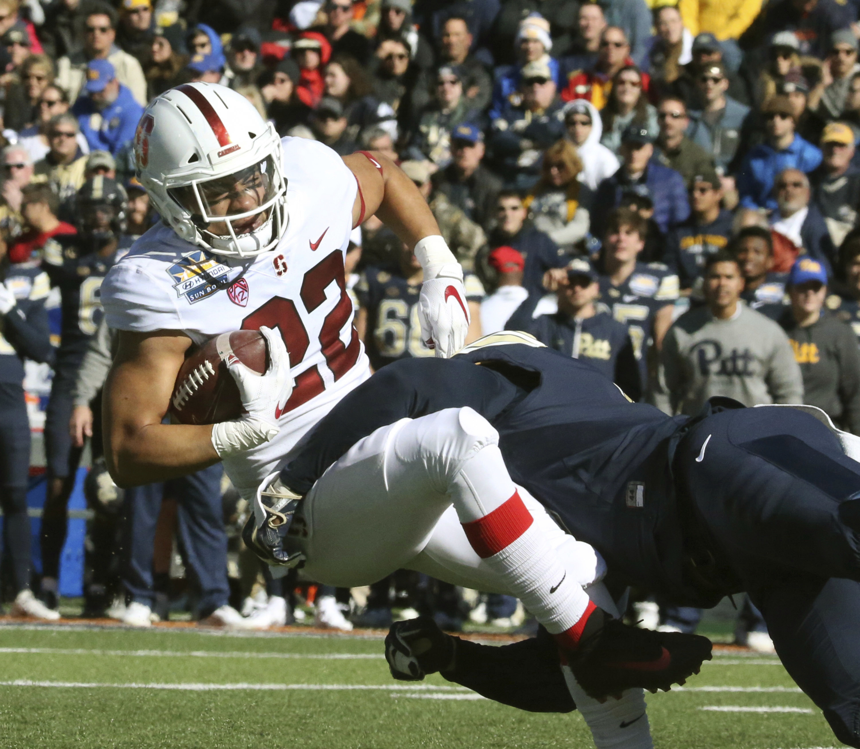 Scarlett scores both TDs, Stanford tops Pitt 14-13 Sun Bowl